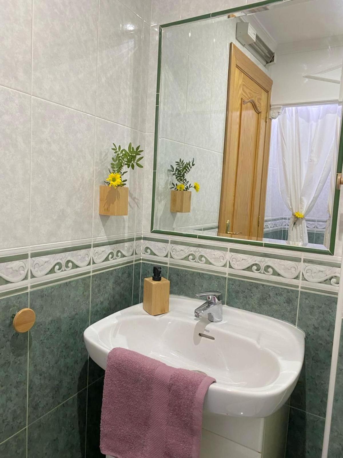 Apartamento Home Stagging New Life Granada Eksteriør bilde